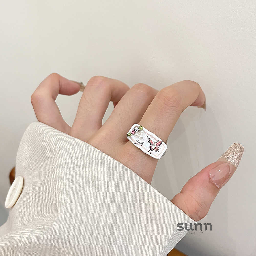 Blakelynn Enamel Butterfly Ring [IZH1SHR7]