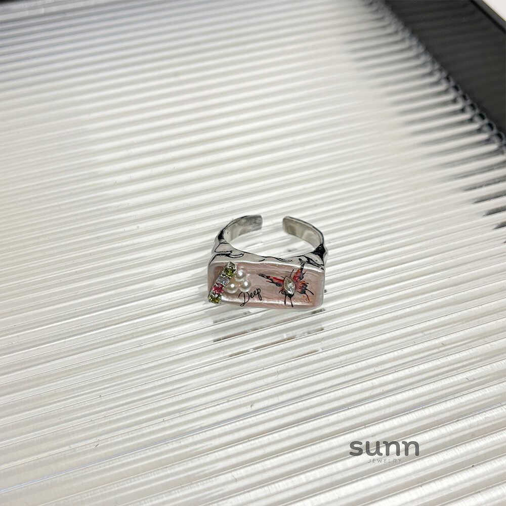 Blakelynn Enamel Butterfly Ring [UDV1BH6T]