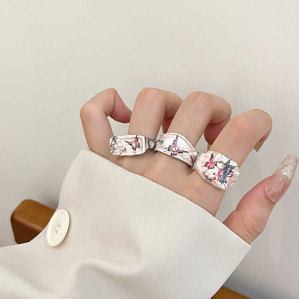 Blakelynn Enamel Butterfly Ring [IZH1SHR7]