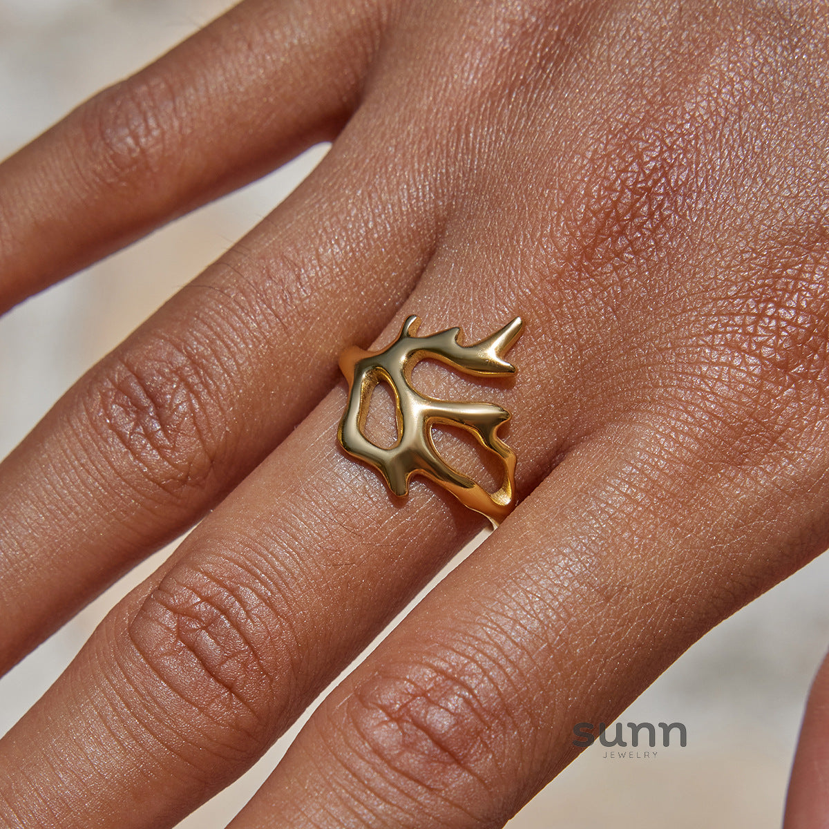 Blakelynn Marine Shell Ring [3BVWRTRG]