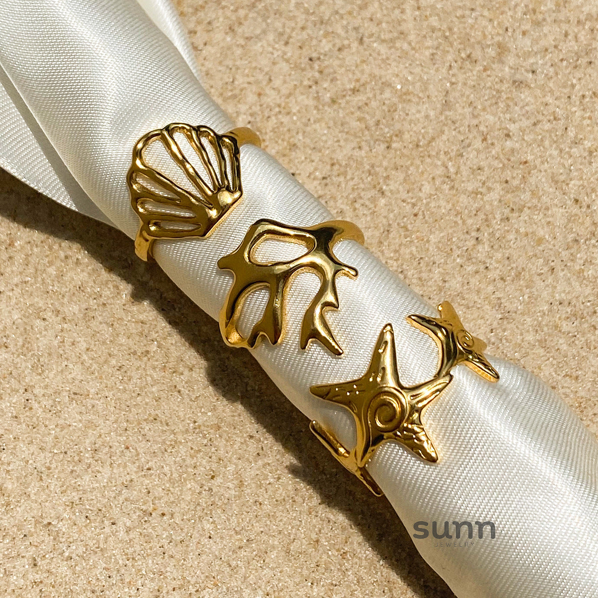 Blakelynn Marine Shell Ring [EVR6X2NN]