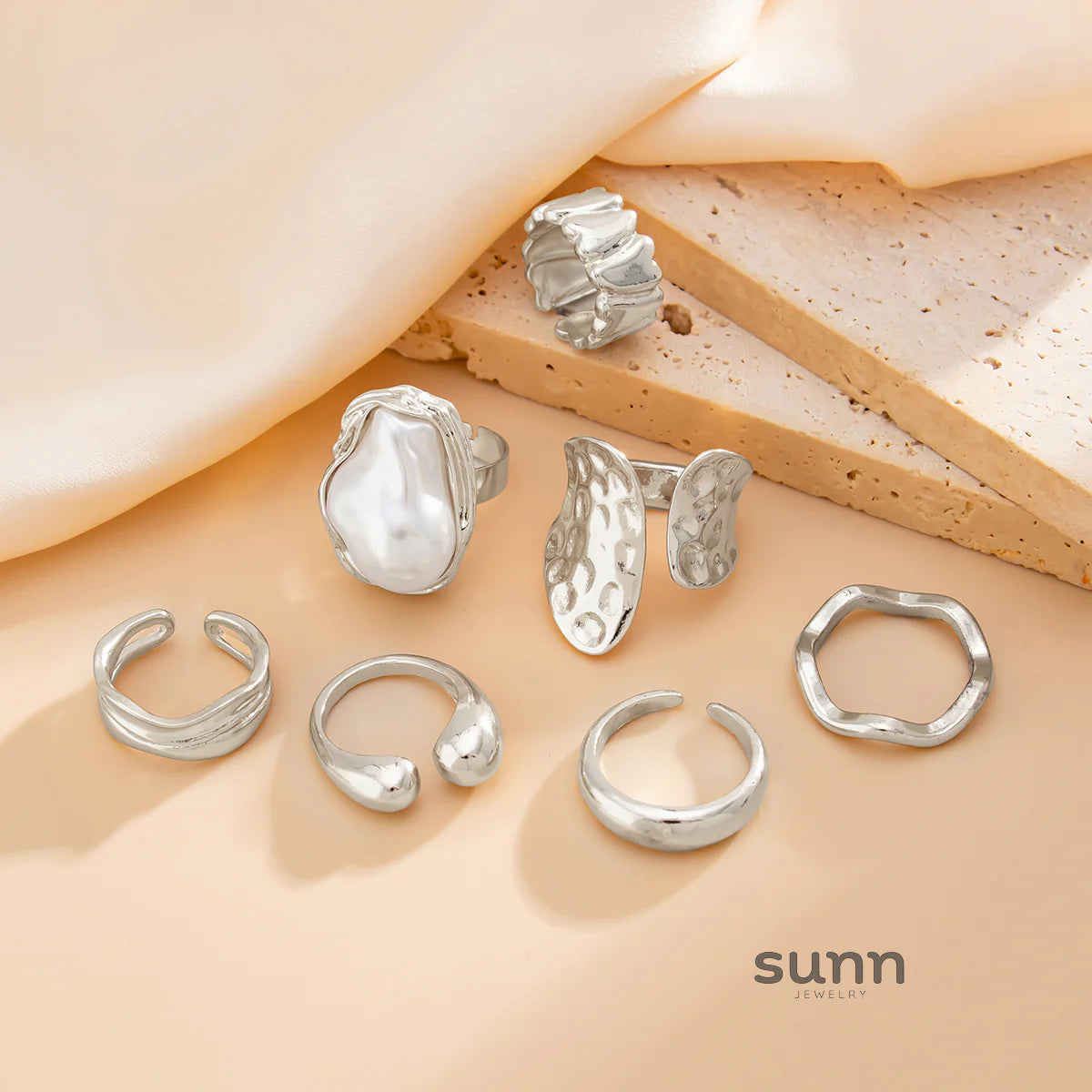 Blayklee Pearl Wave Ring Set