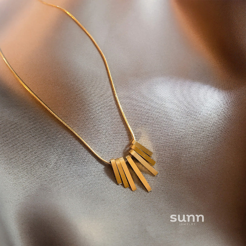 Blessing Fan Shell Necklace [TR36MT81]