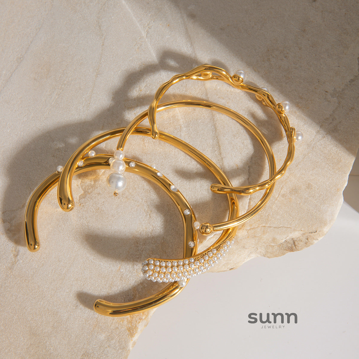 Blossom Minimal Pearl Bangle [GI8G6ZW6]