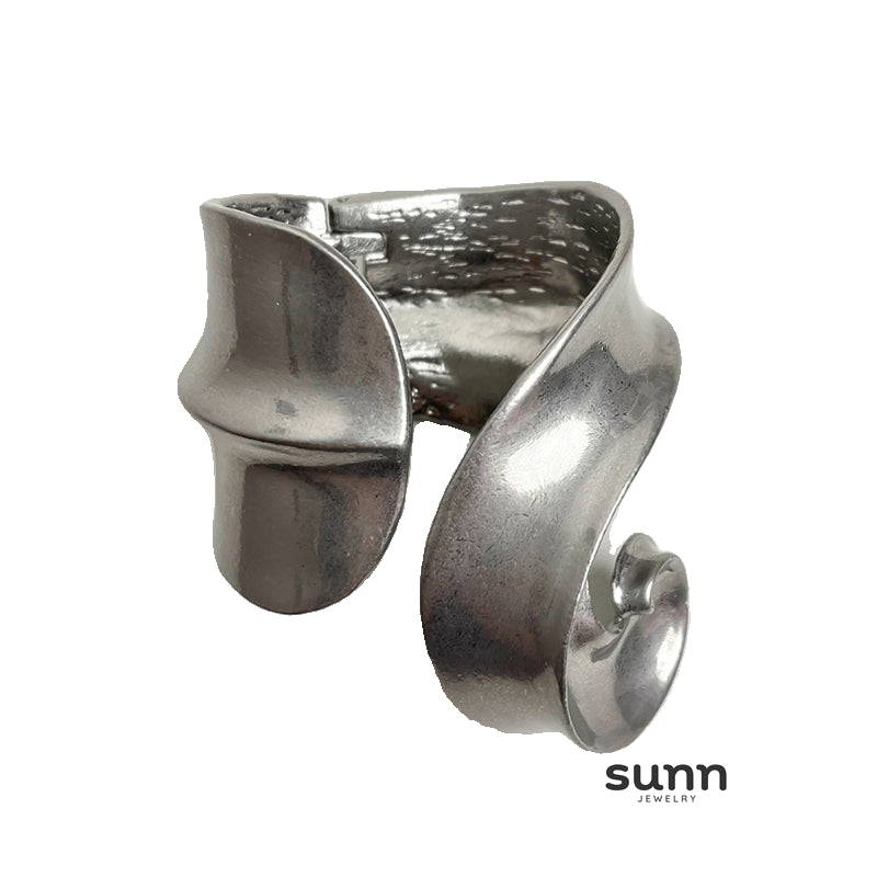 Bo Sculptural Cuff Bracelet [B5VDBOOD]