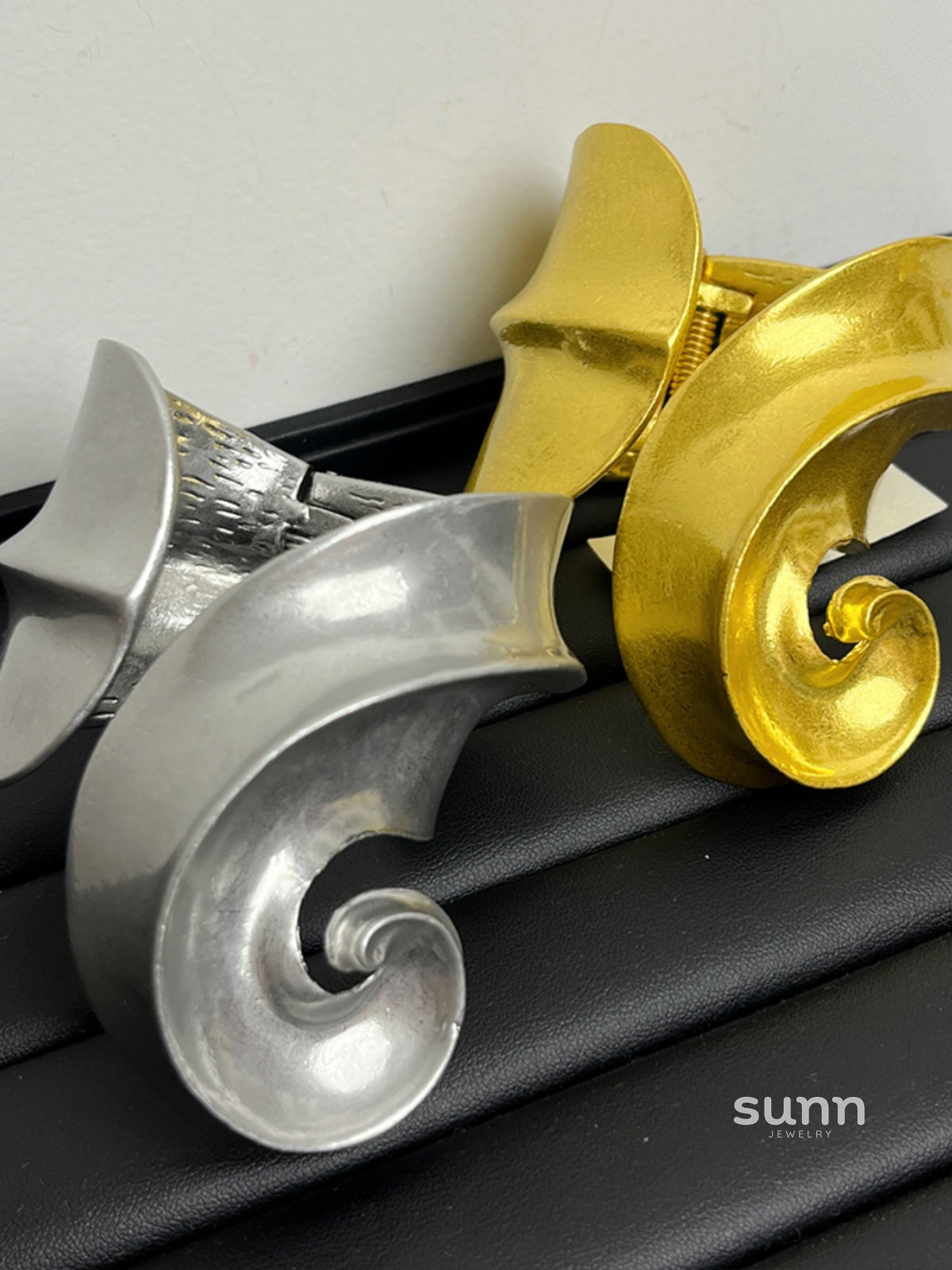 Bo Sculptural Cuff Bracelet [H3LT5P56]