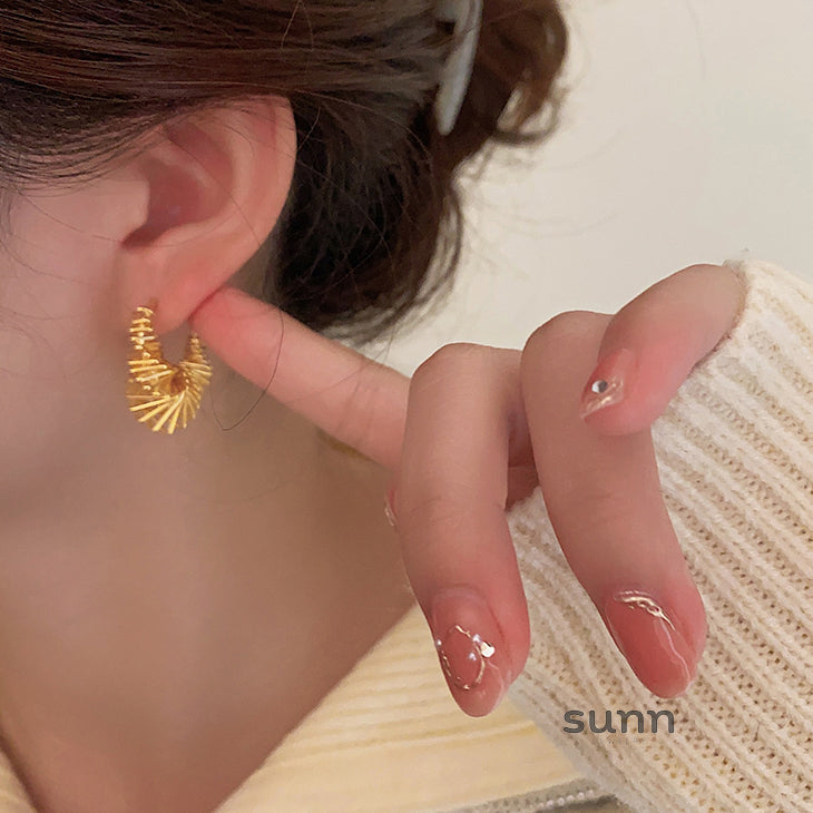 Bonnie Sculptural Gold Earrings [JPQJFAUU]
