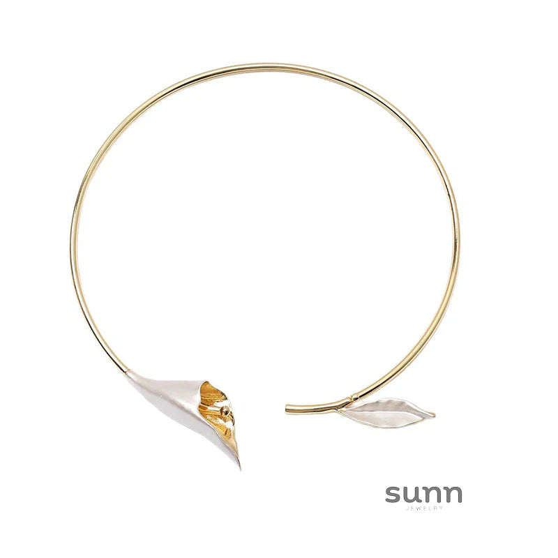 Brady Lily Leaf Choker