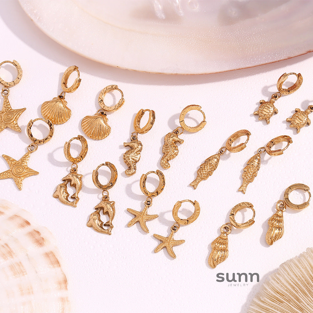 Brailynn Gilded Ocean Charm Hoops [TQ1BE06G]