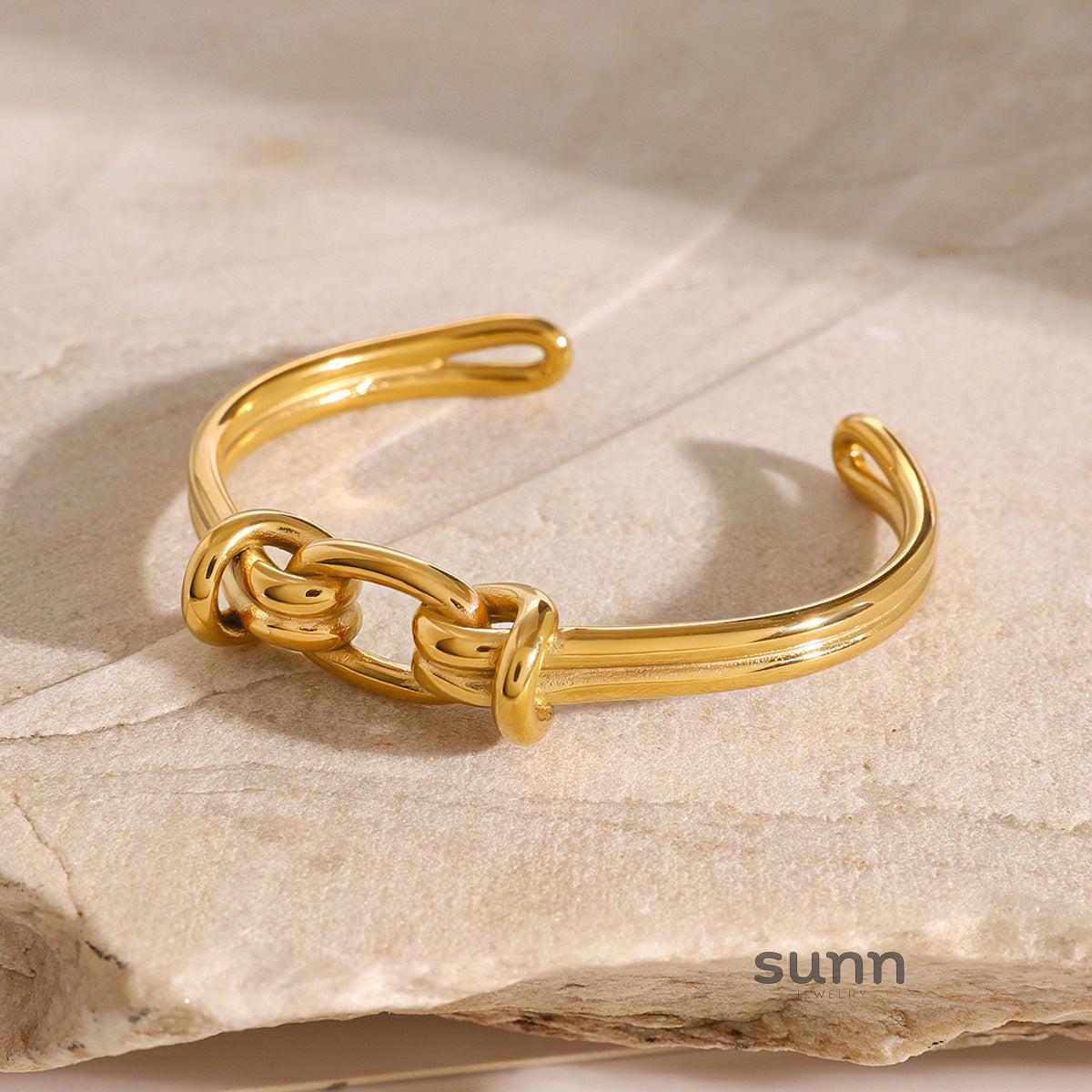Bralynn Luxe Open Cuff Bracelet [8TBB7ZQA]