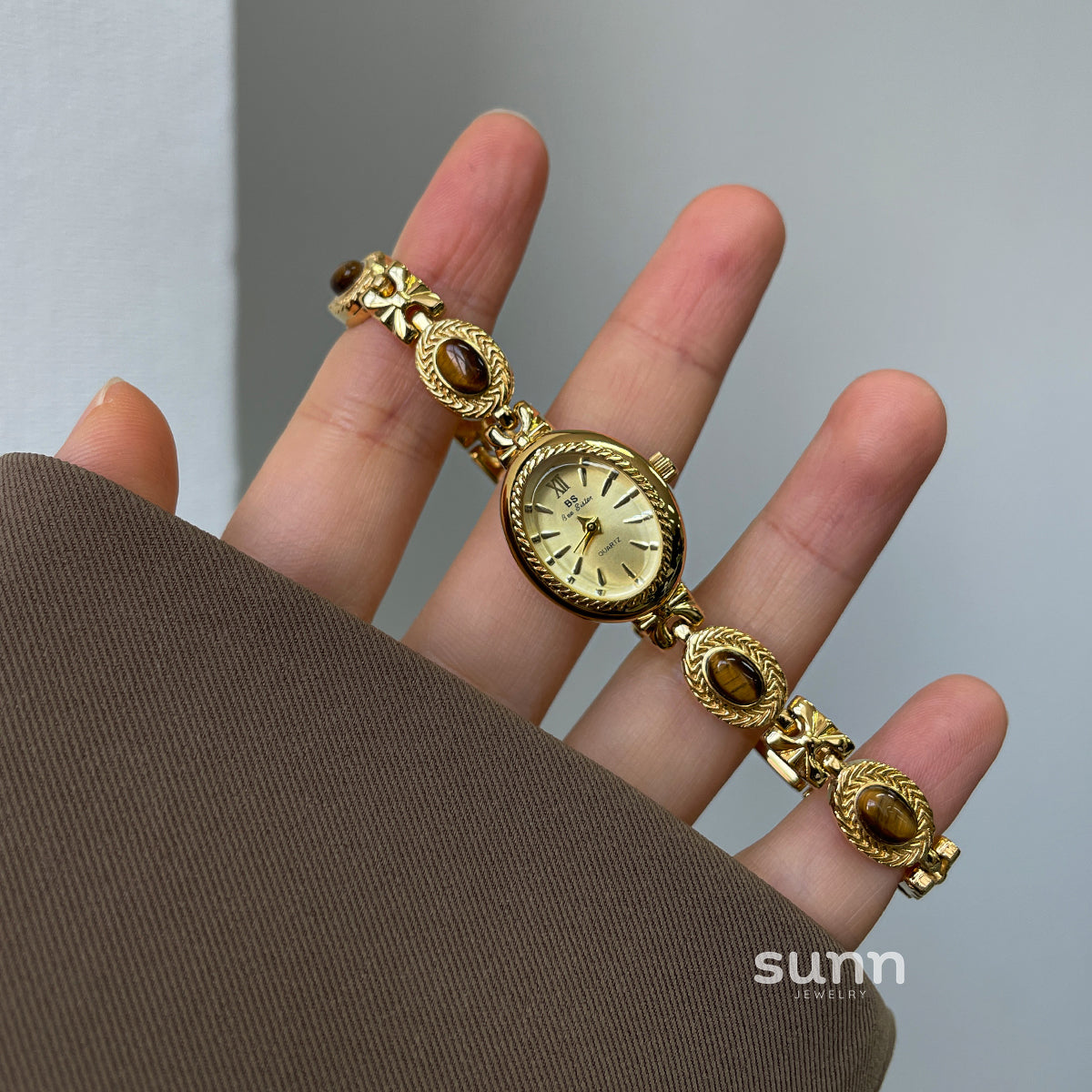 Brayleigh Bracelet Oval Watch [472FDOG4]