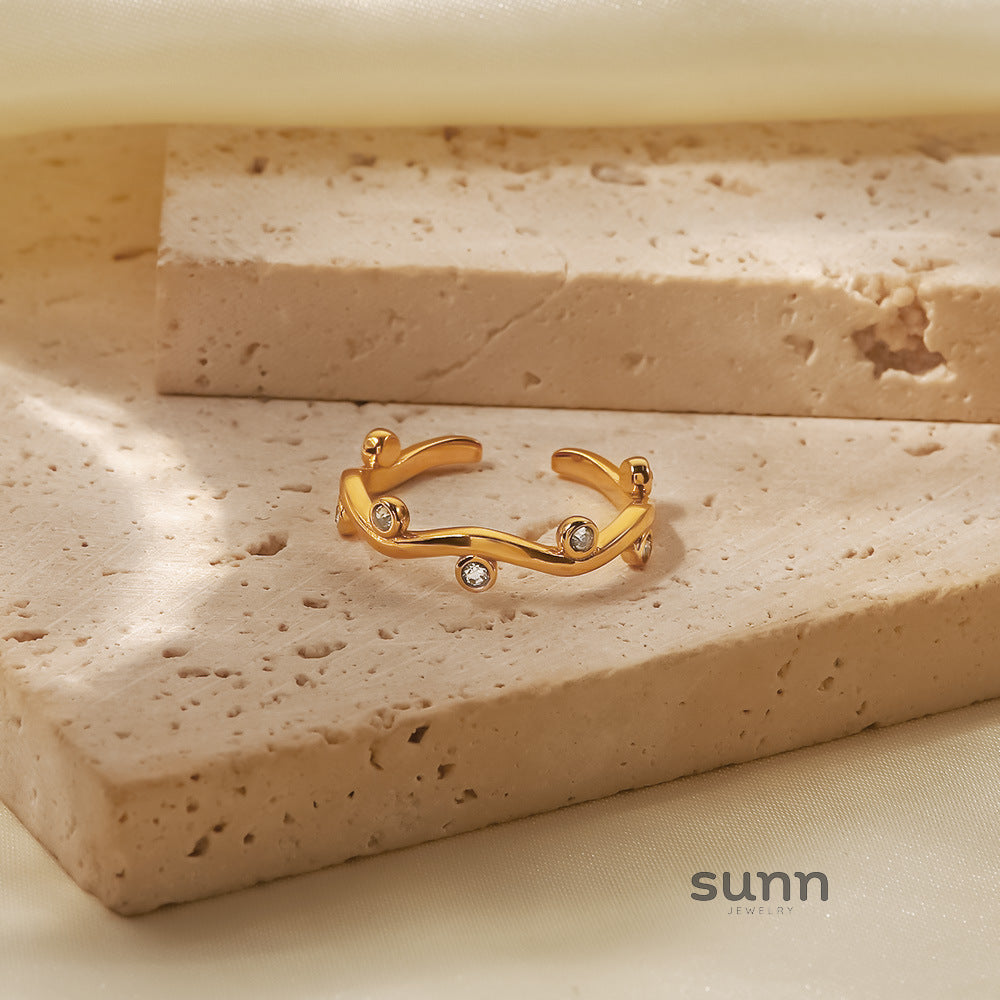 Brayley Leaf Diamond Open Ring [D0UJHRXR]