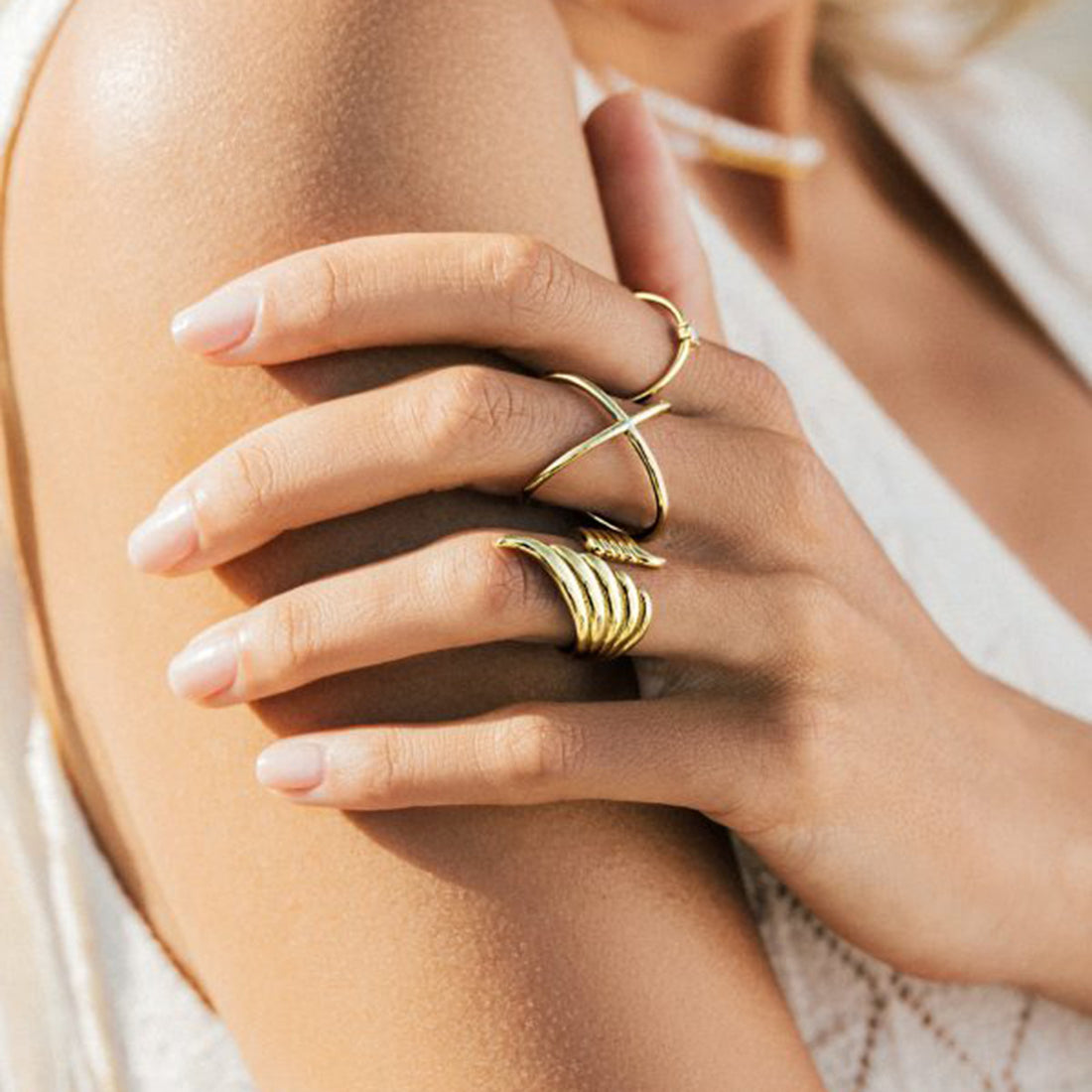 Brayley Winged Open Ring [O4SKBJXS]
