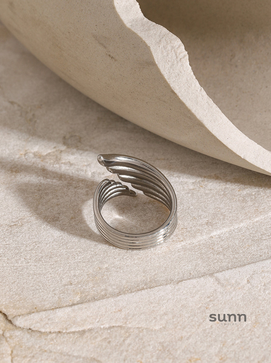 Brayley Winged Open Ring [G5ZSHIOG]
