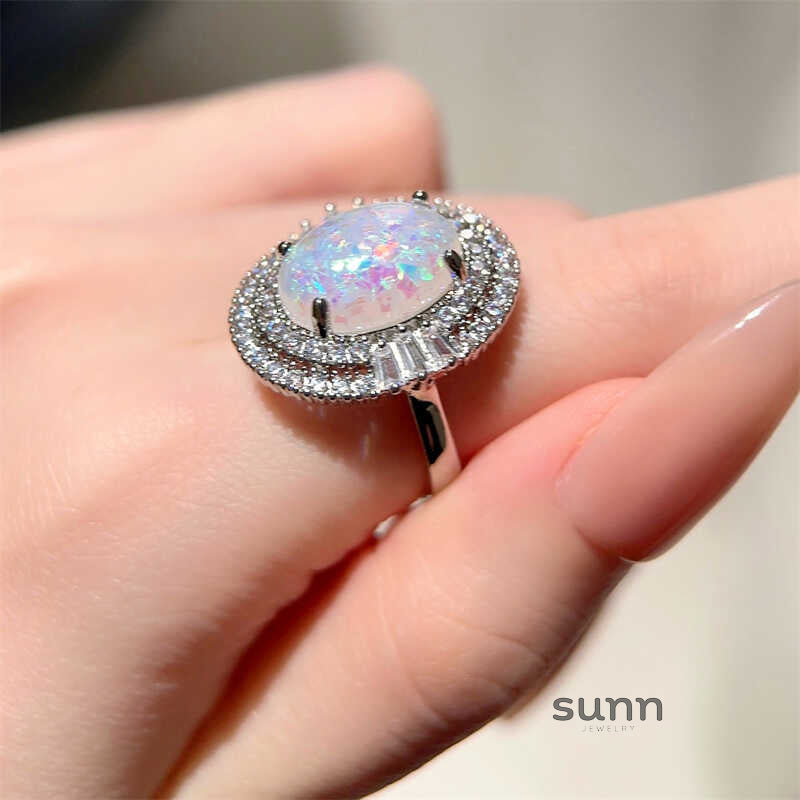 Brea Zircon Opal Halo Ring [V6T1QZB2]