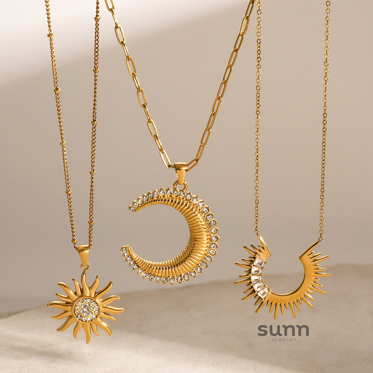 Brecklyn Sunflower Moon Necklace [TNF55QLB]