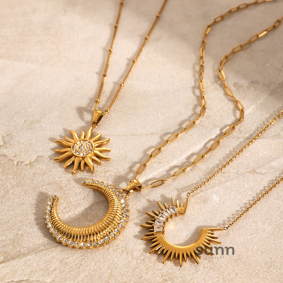 Brecklyn Sunflower Moon Necklace [VUTWZJYZ]