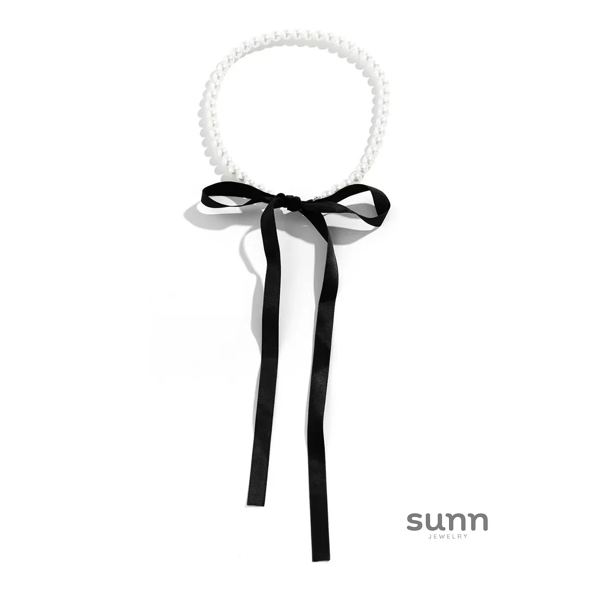Breeze Noir Layered Choker