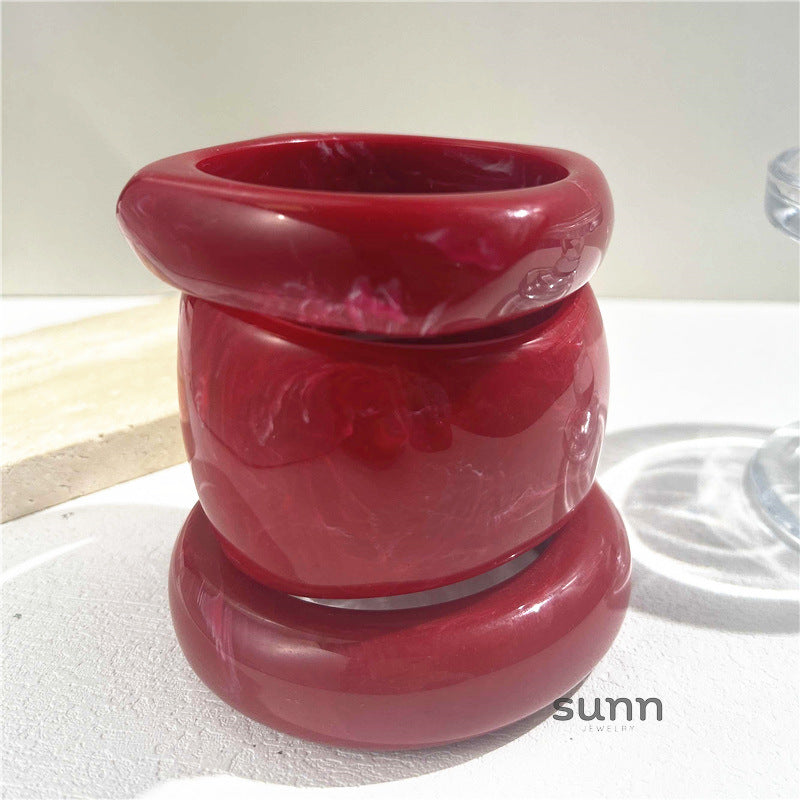 Brenlee Sculptural Resin Bangle [AJ2M7DAS]