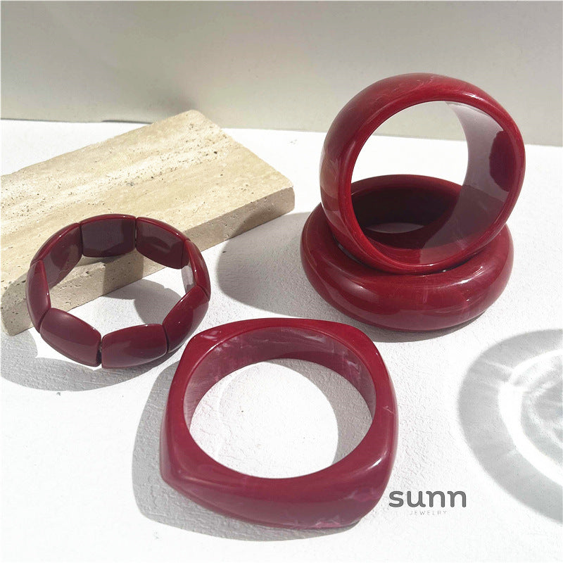 Brenlee Sculptural Resin Bangle [ULTCYOHK]