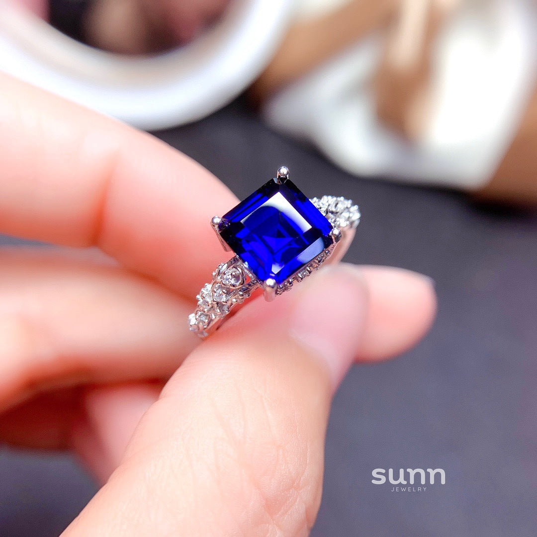 Brianne Regal Square Ring [R4432BMH]