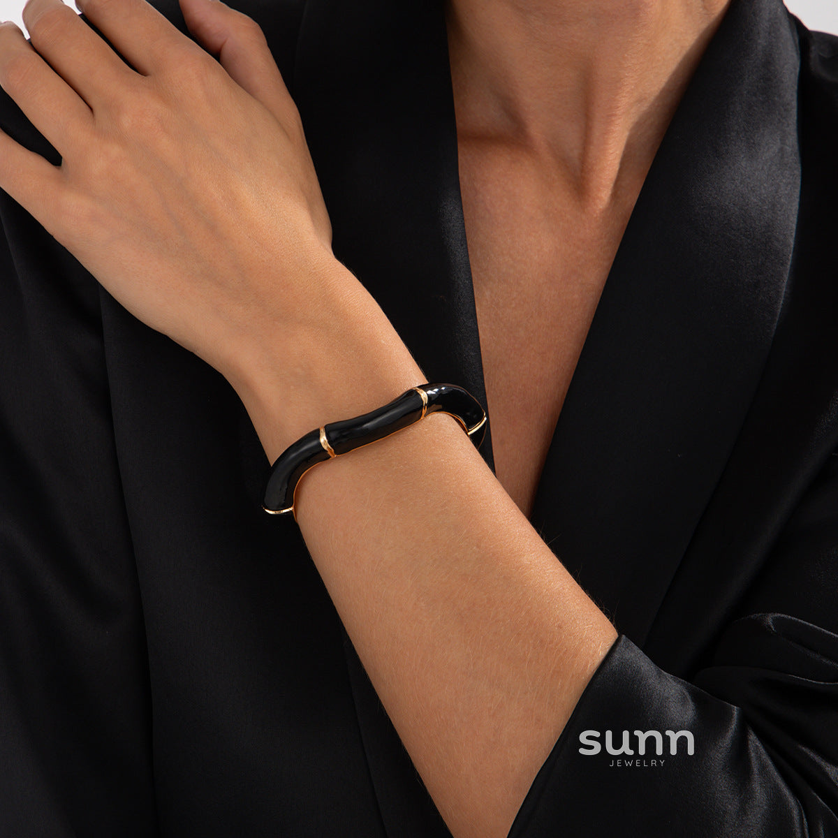 Bridget Snake Coil Bracelet [RJDPHOD6]