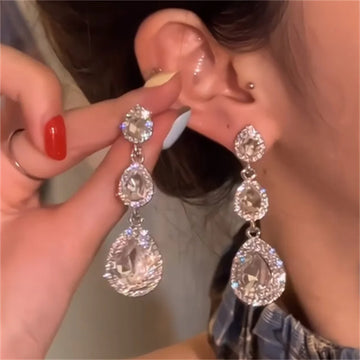 Brie Sparkling Teardrop Earrings