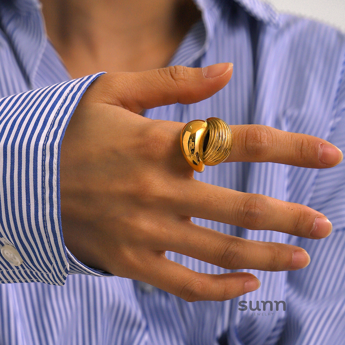 Briel Staggered Drop Ring [W4LFU6PV]