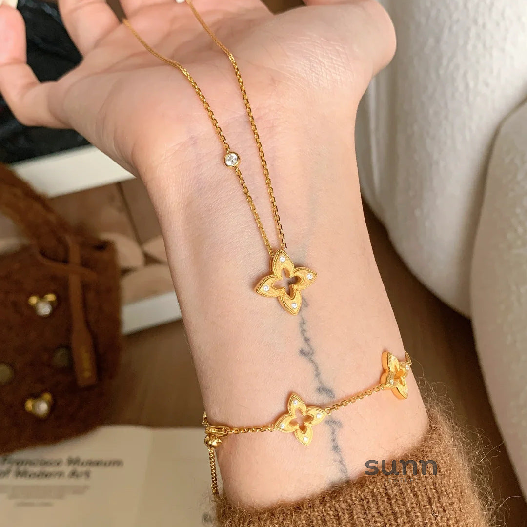 Briella Diamond Clover Set [F67H1NX9]