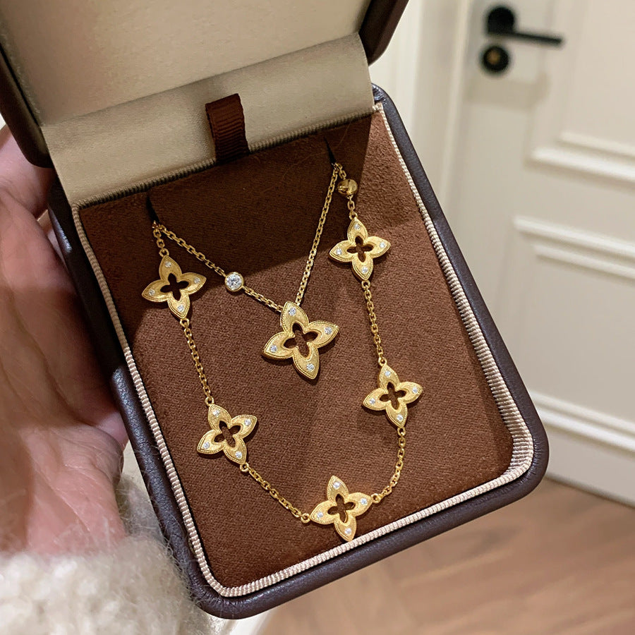 Briella Diamond Clover Set [8C7GCHFC]