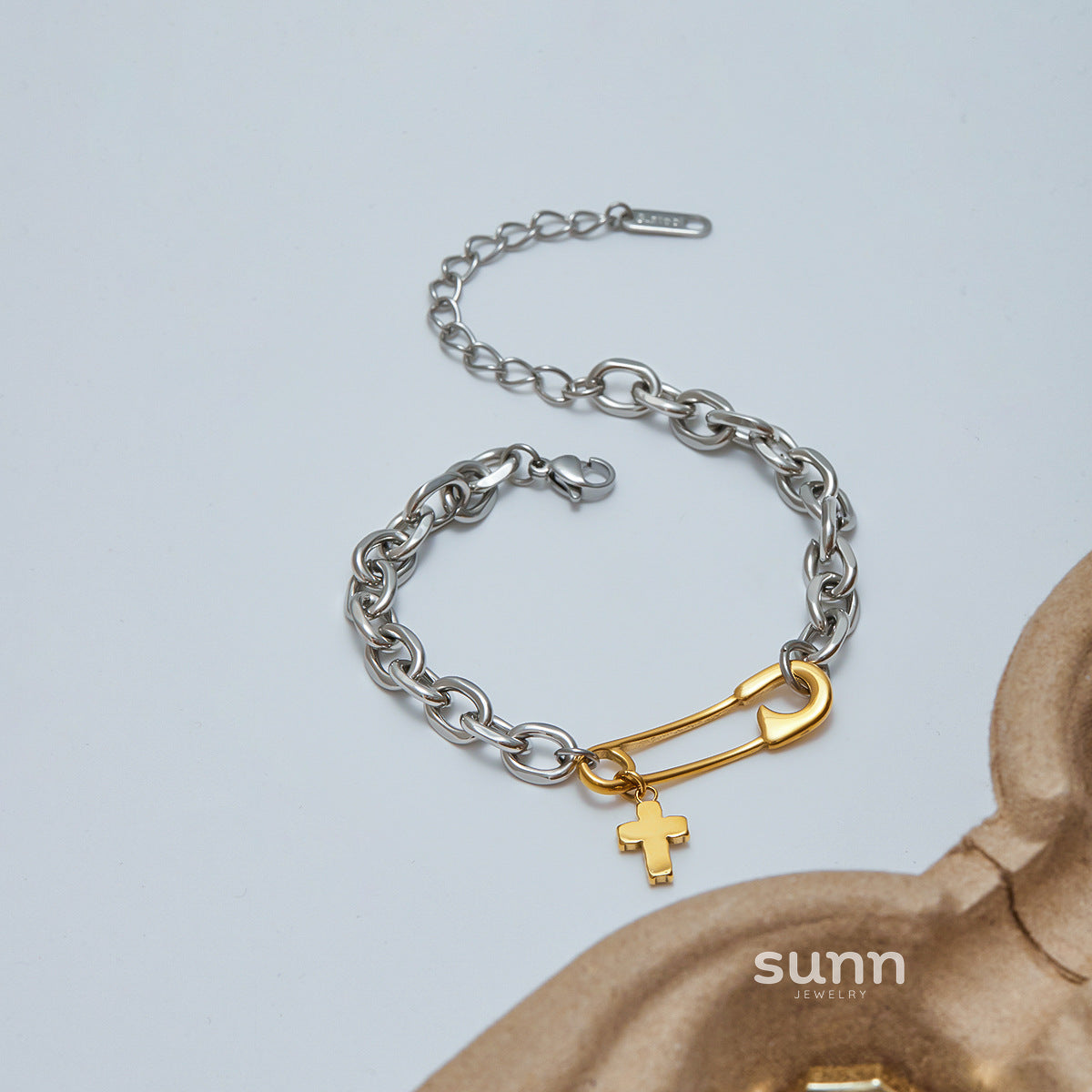 Brielle Paperclip Chain Bracelet [VSUJ6F85]