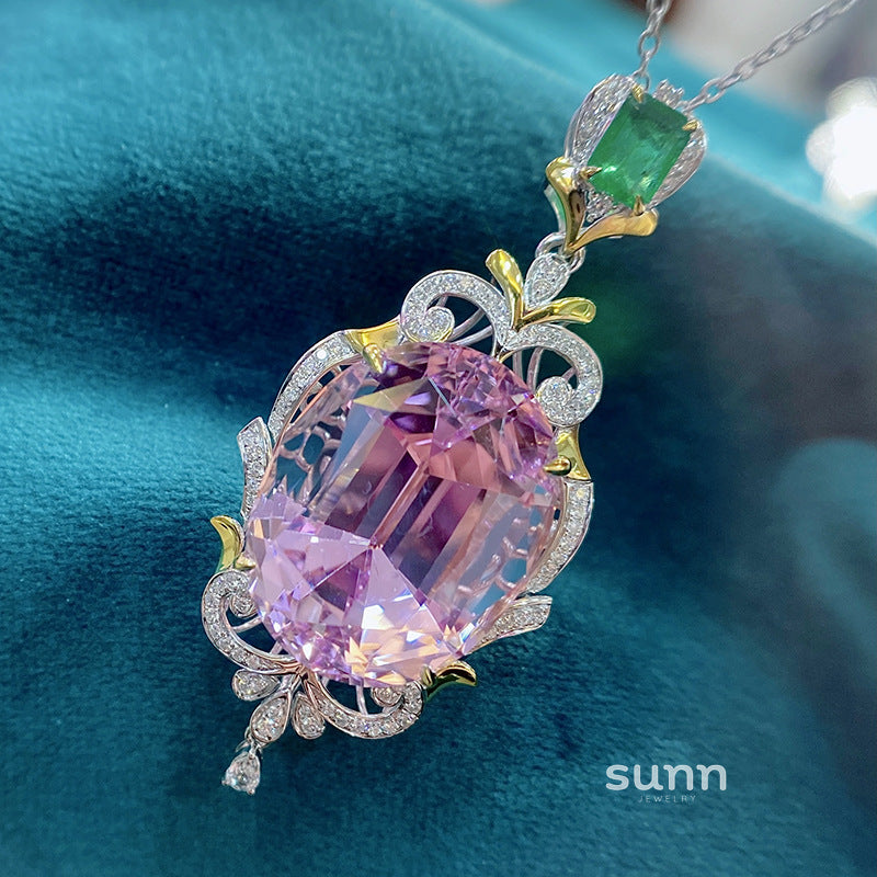 Brigitte Grand Morganite Pendant [XYLOQK3D]