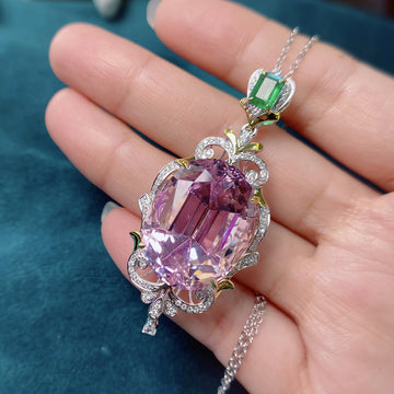 Brigitte Grand Morganite Pendant [XYLOQK3D]