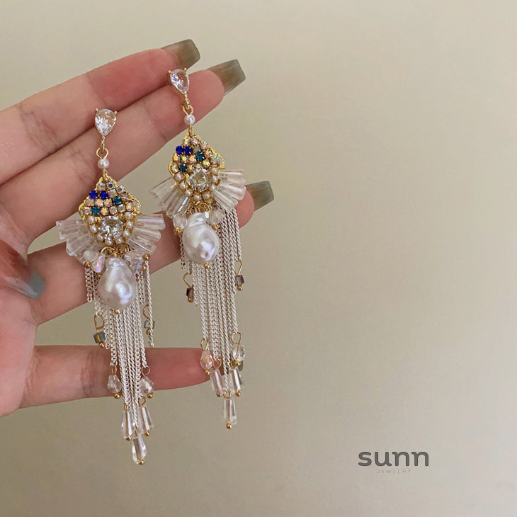 Brinlee Sparkling Tassel Earrings [L9W8LCJJ]