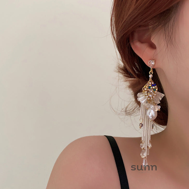 Brinlee Sparkling Tassel Earrings [1F2XP5YC]