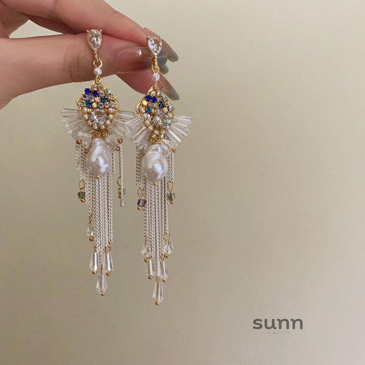 Brinlee Sparkling Tassel Earrings [O3AJNREJ]