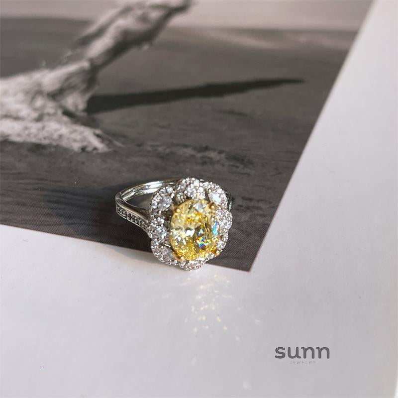 Briseyda Sparkling Cocktail Ring [ERBGOEWL]