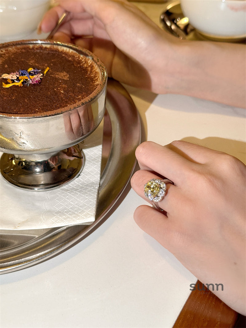 Briseyda Sparkling Cocktail Ring [5C6D6QV5]