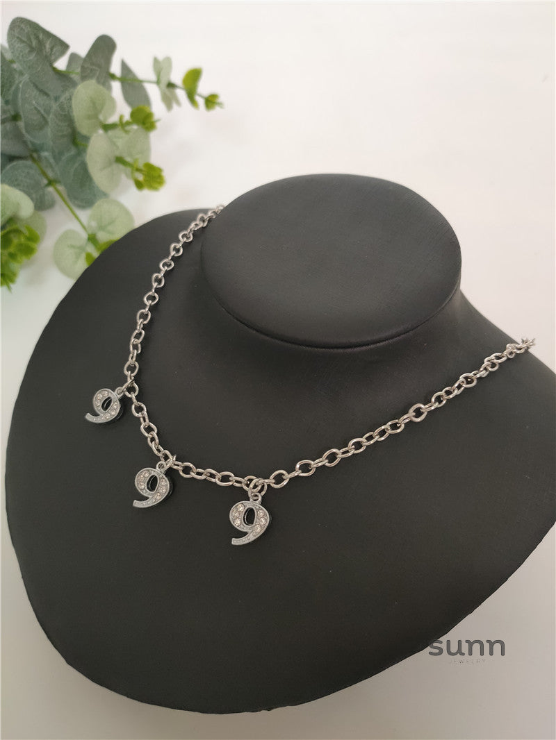 Britain Crystal Word Necklace [8SCWWIAK]