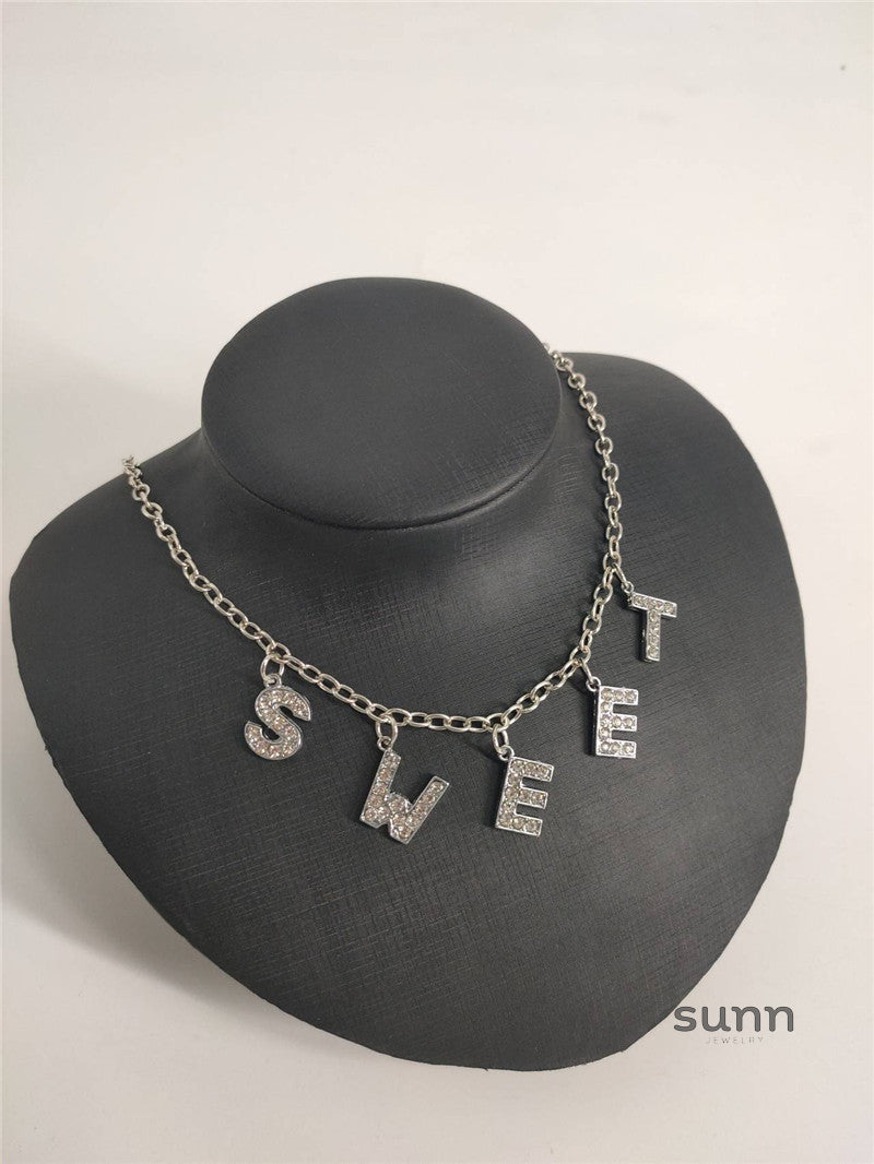 Britain Crystal Word Necklace [5M7LQOQL]