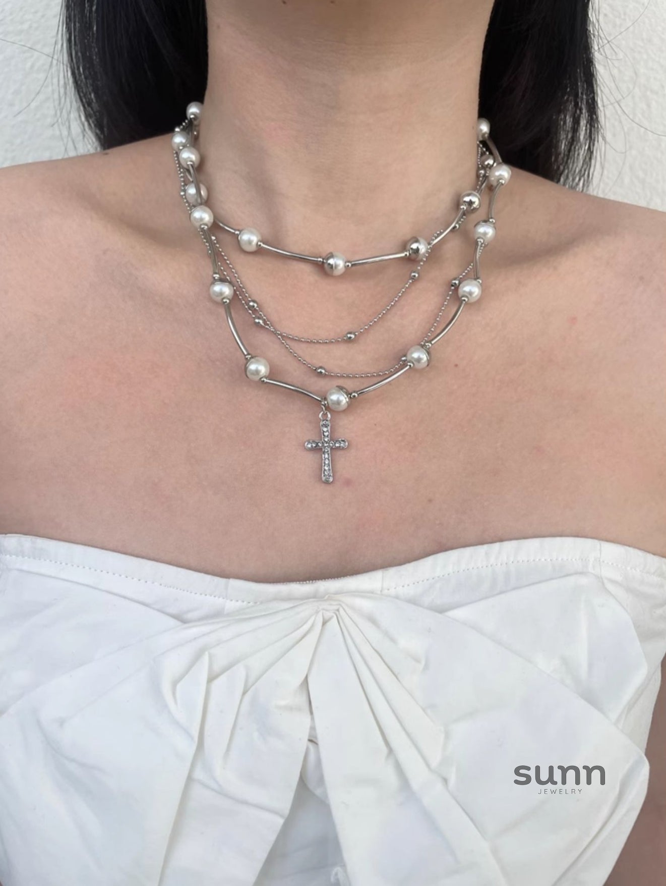 Britany Layered Pearl Cross Necklace [4HCUAVR3]