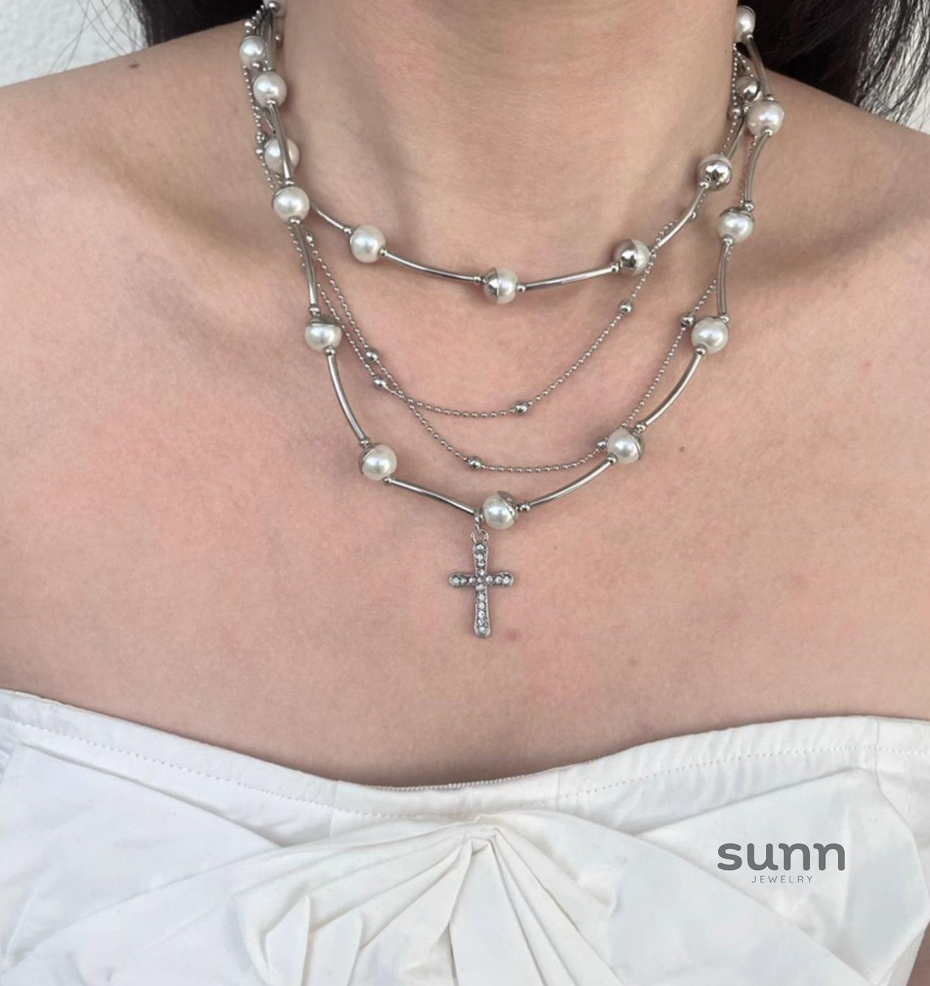 Britany Layered Pearl Cross Necklace [5KP6C3AS]