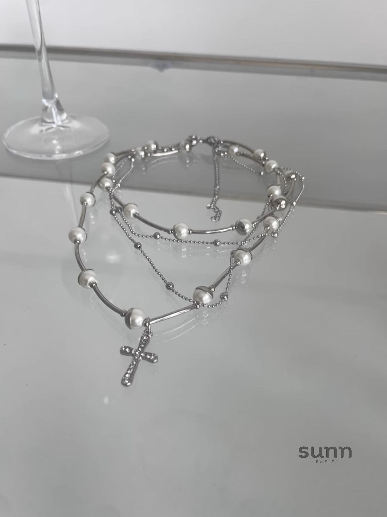 Britany Layered Pearl Cross Necklace [W14UDSNW]