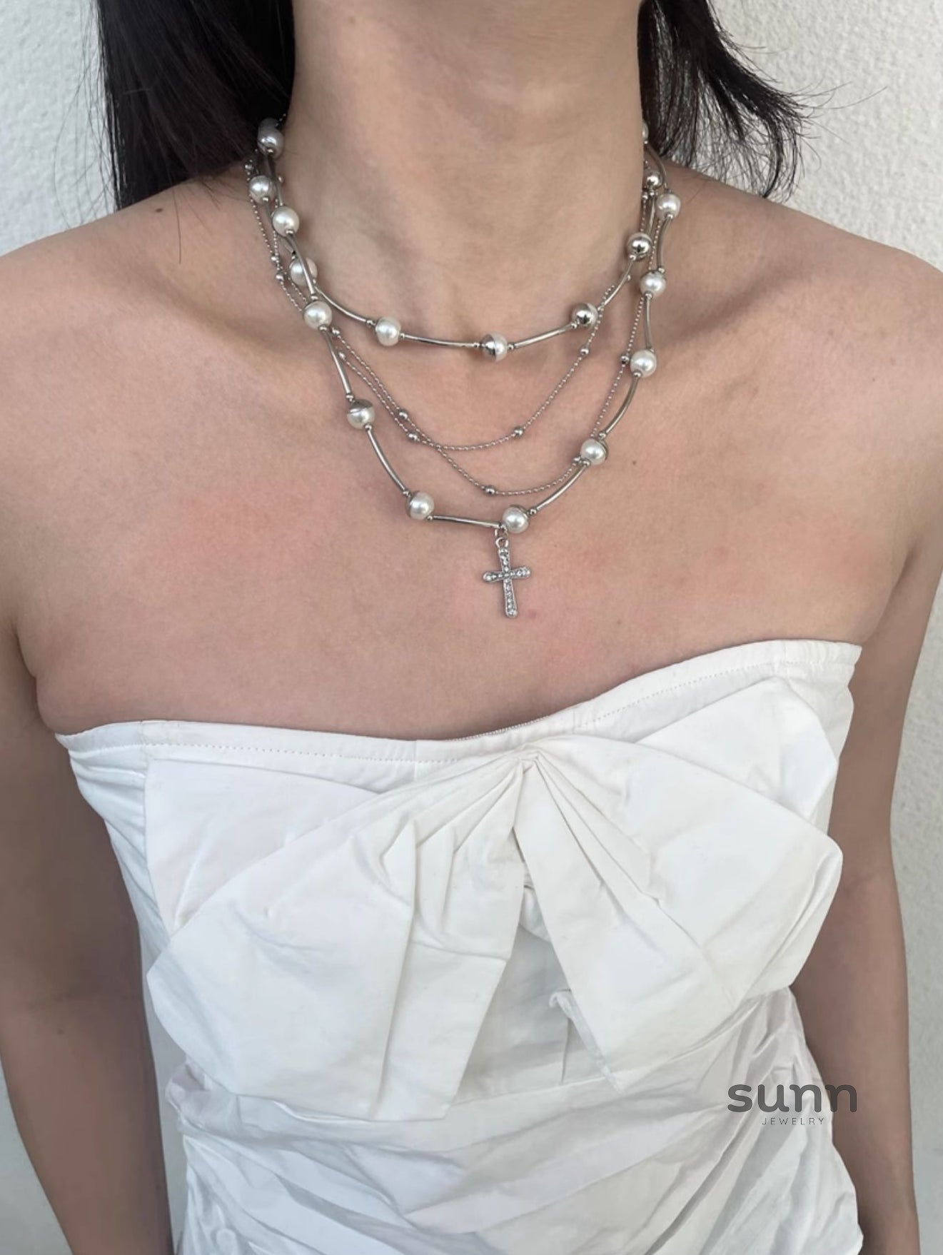 Britany Layered Pearl Cross Necklace [WD8VQ0DU]