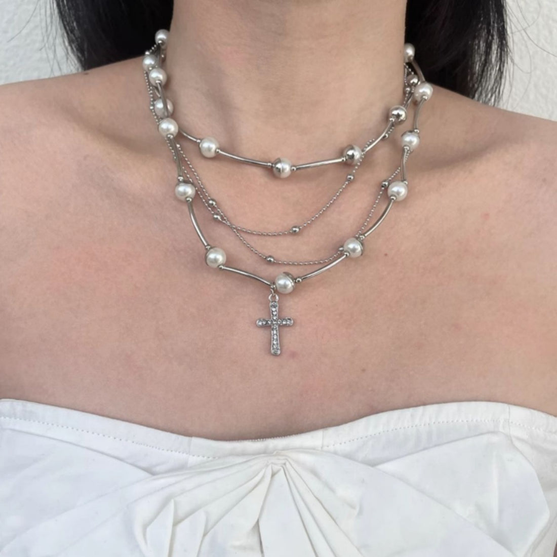 Britany Layered Pearl Cross Necklace [8BBBPM4F]