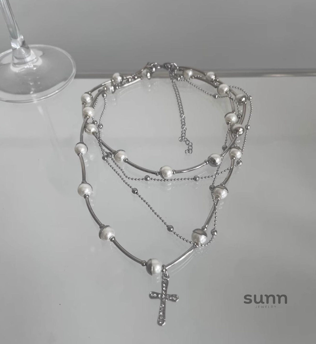 Britany Layered Pearl Cross Necklace [0931JE0V]