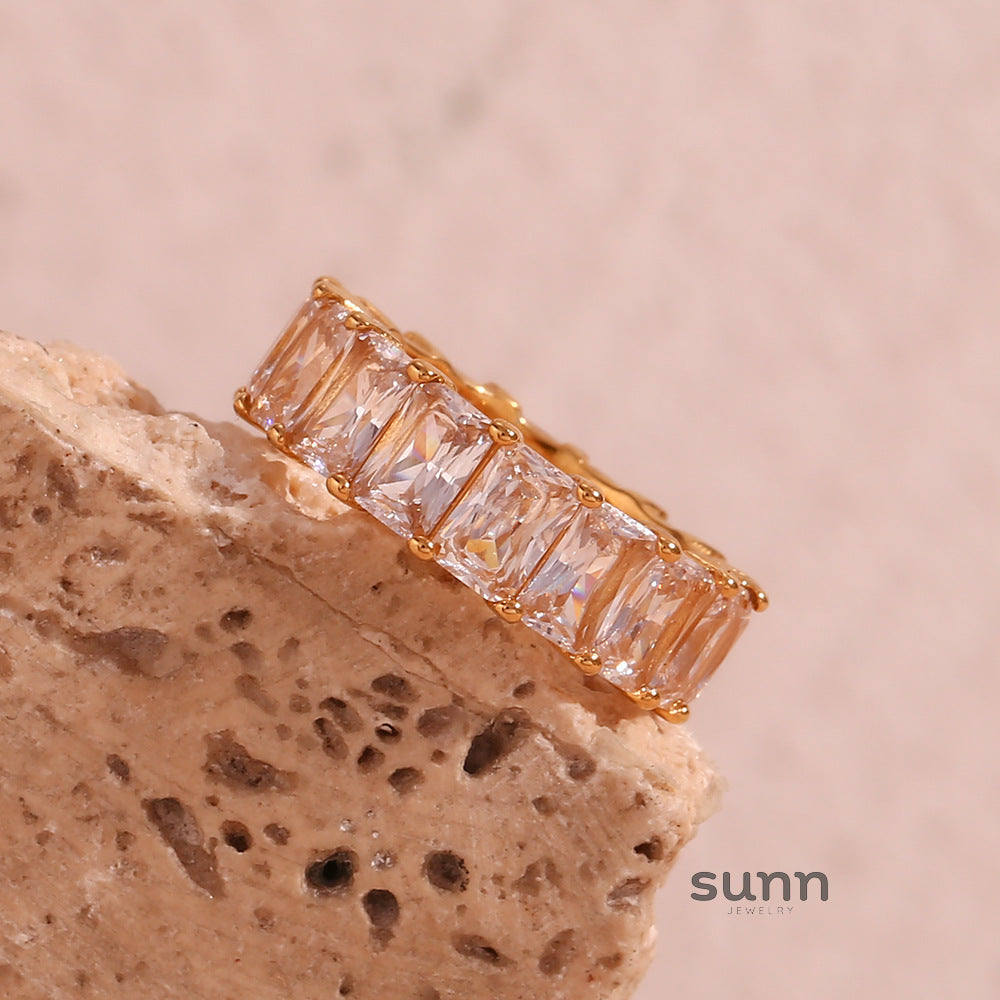 Bronwyn Square Zircon Ring [MU87WRNP]