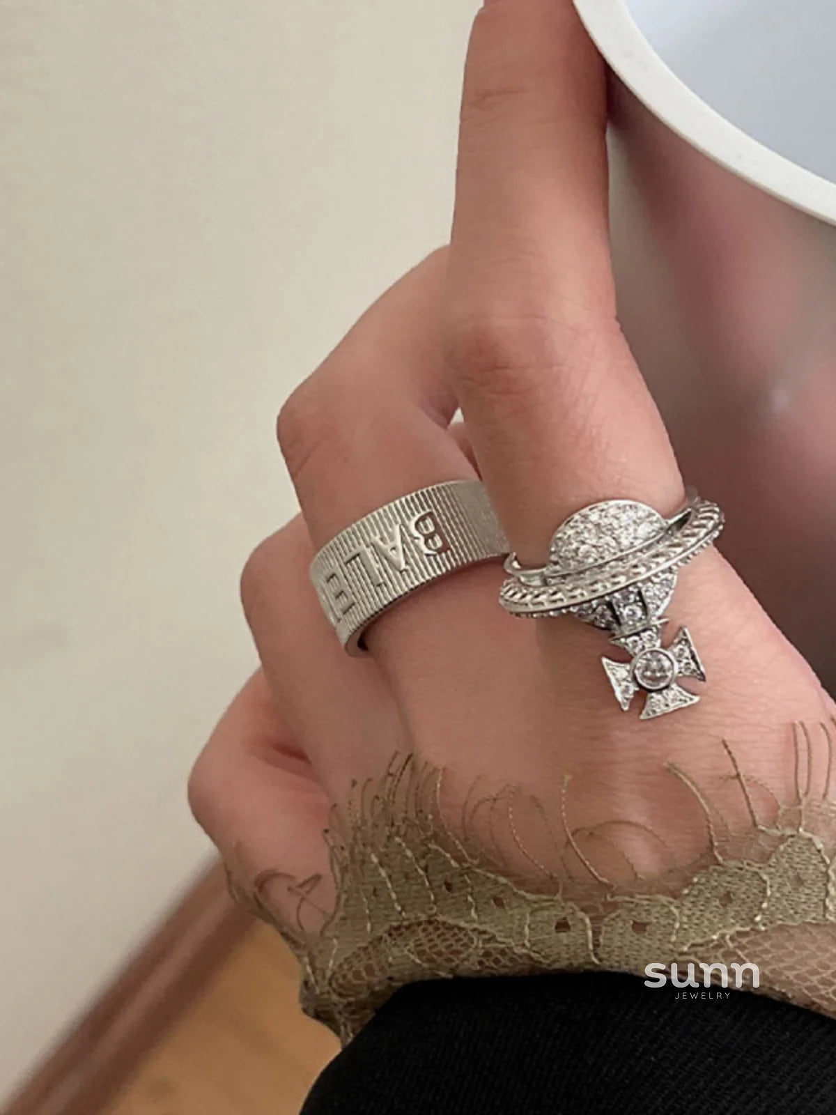 Brook Sparkle Saturn Ring