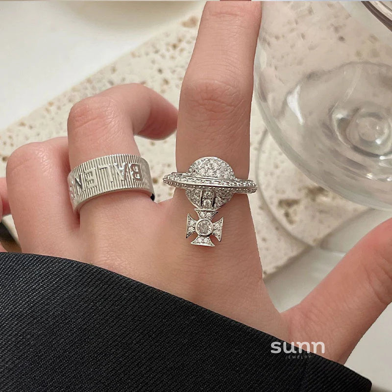 Brook Sparkle Saturn Ring