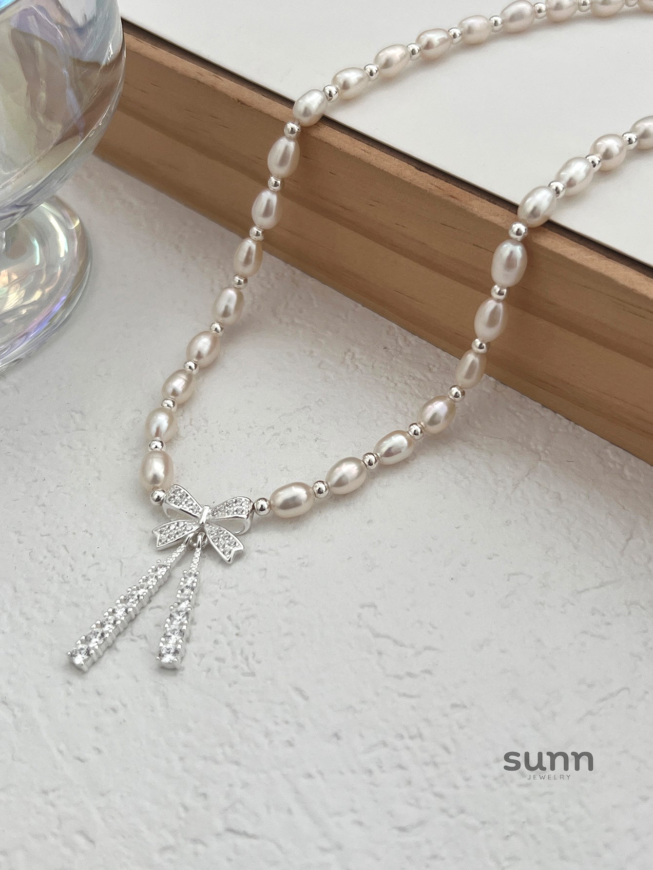 Bryar Freshwater Pearl Bow Necklace [9Z39ISO0]